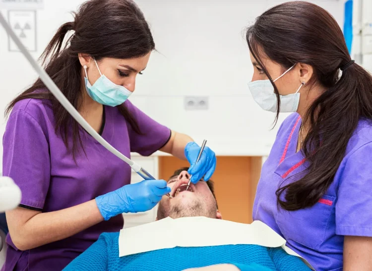 Tratamiento de la gingivitis y periodontitis tudela